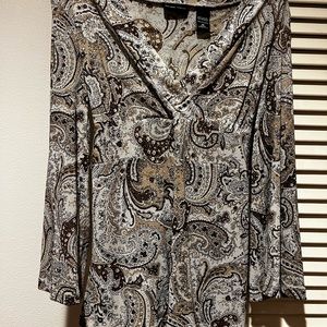 New York and Co paisley top size medium